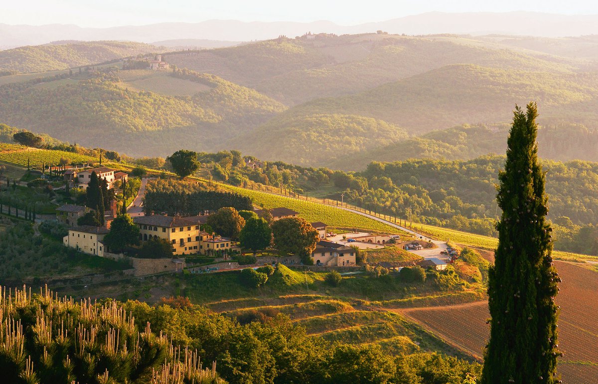 Crafting Digital Elegance for Baur au Lac Vins